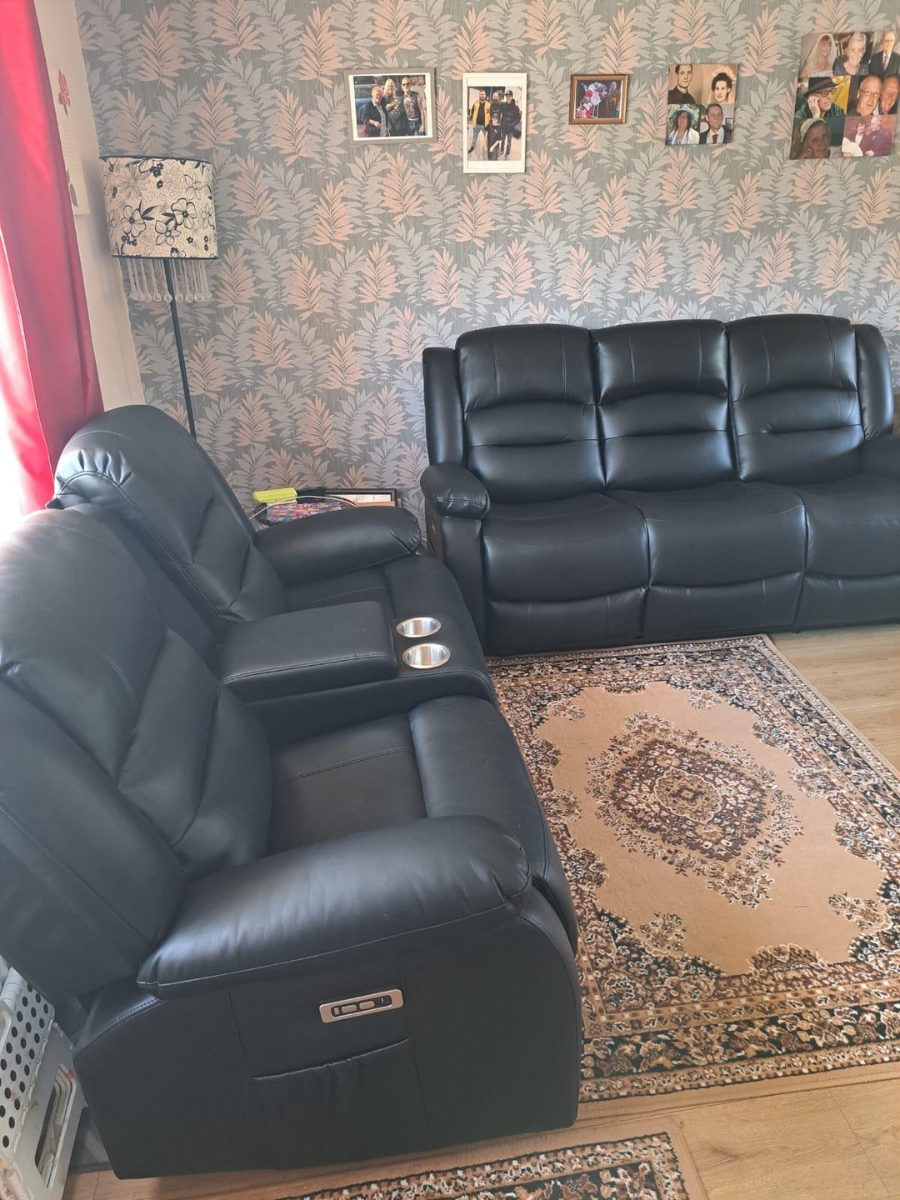 Vinson 3+2 Electric Recliner Sofa Set Black Faux Leather