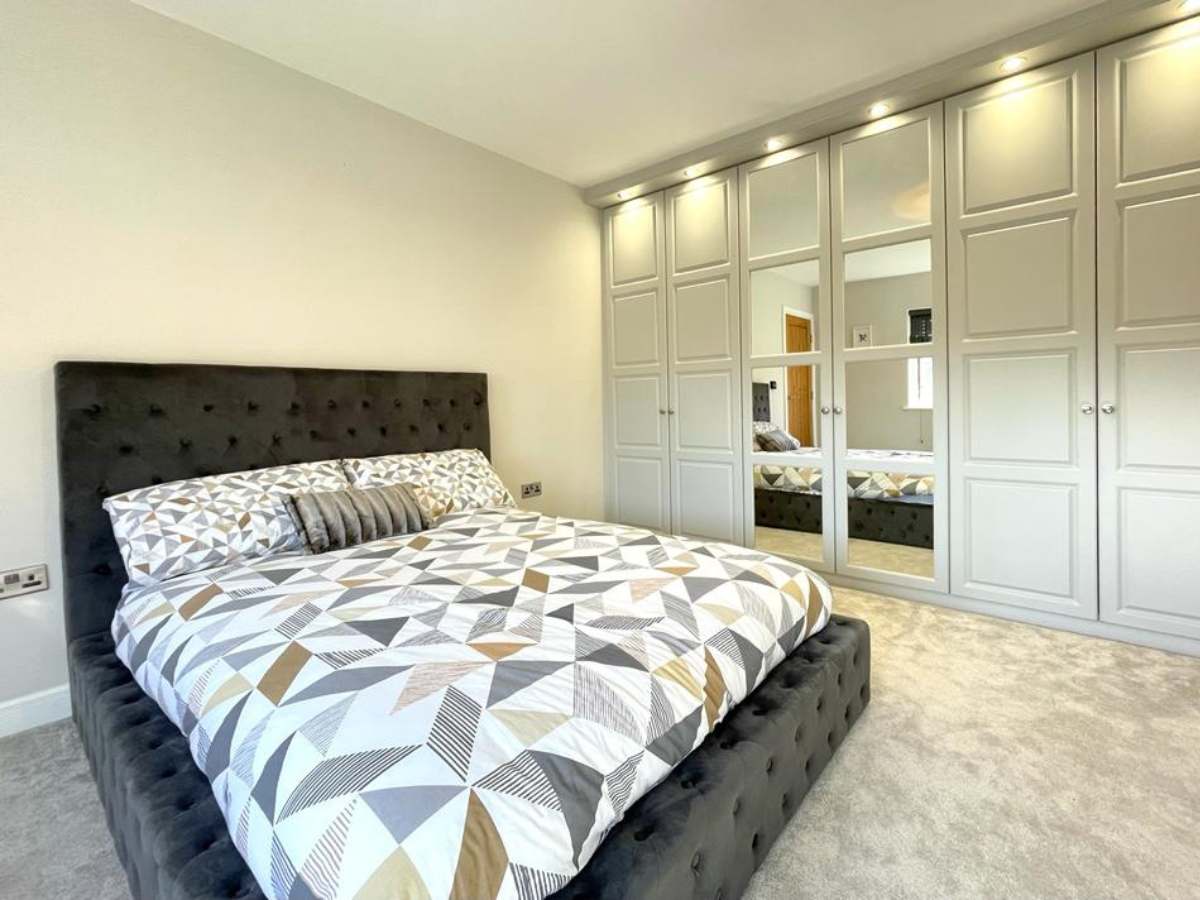 Parklane Luxury Bed Plush Velvet with Headboard Grey